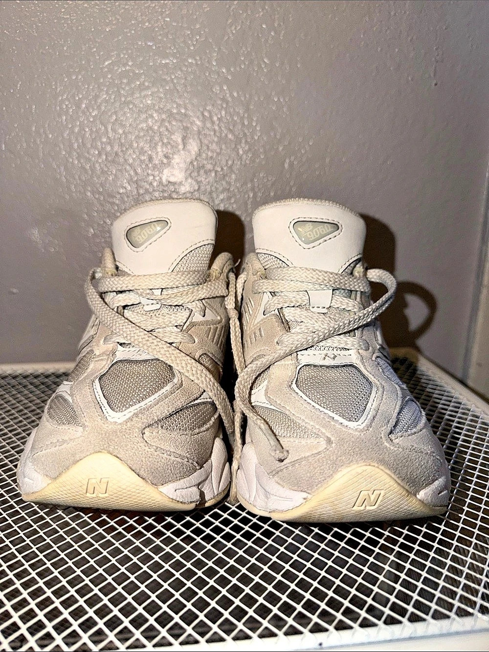 New Balance 9060 Cream white Sneakers US 2 kids